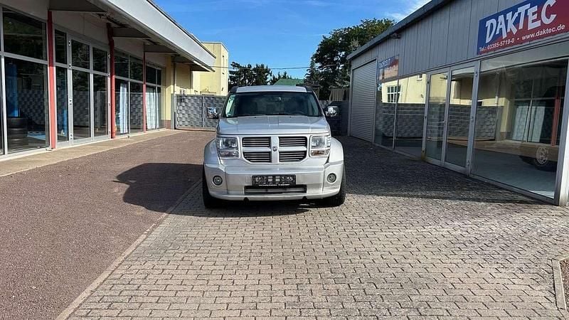 Gebraucht Dodge Nitro SXT 177 PS (130 kW) 2010 Brightsilvermetallicclearcoat SUV