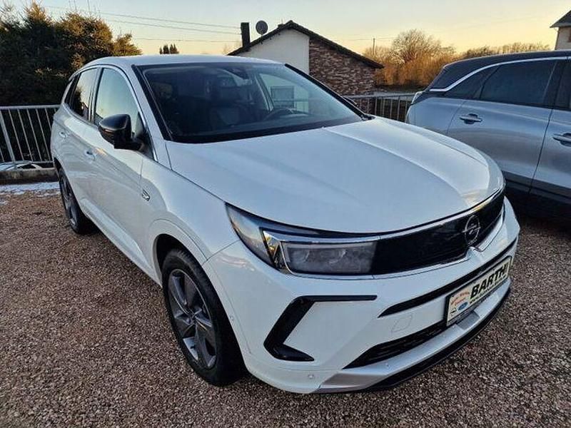 Weiß Gebraucht 2023 Opel Grandland X Elegance SUV | 22.890 € (Fairer Preis) - Bild 1/4