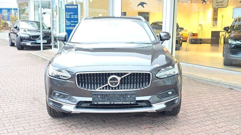 Gebraucht Volvo V90 CC Plus 197 PS (144 kW) 2024 Grau Kombi