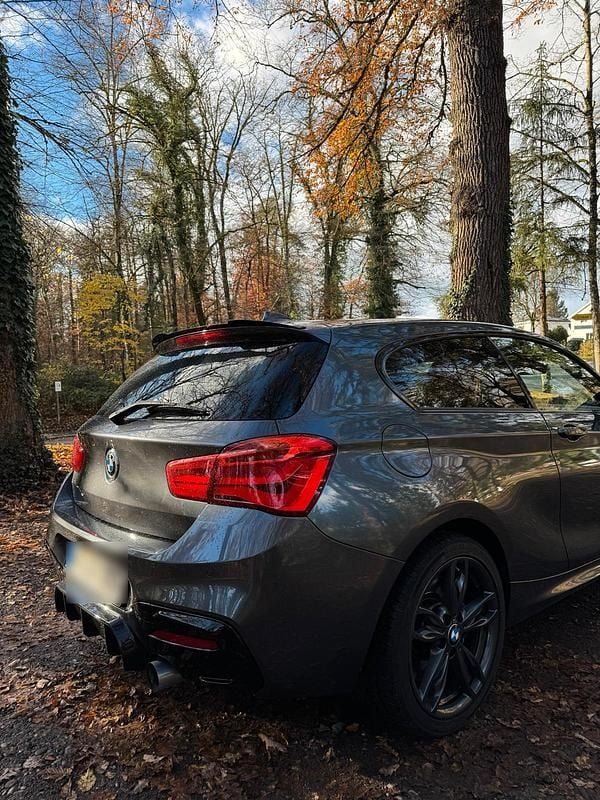 Gebraucht BMW M135 326 PS (239 kW) 2016 Grau Kleinwagen