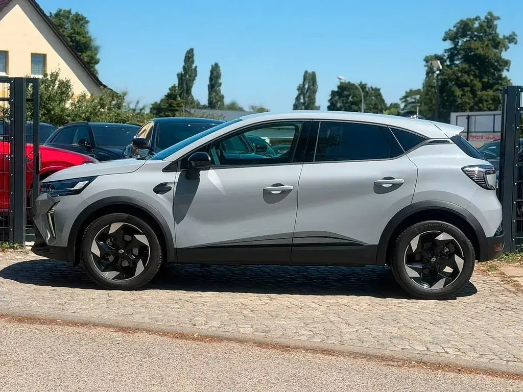 Gebraucht Renault Captur Techno 141 PS (103 kW) 2025 Grau SUV