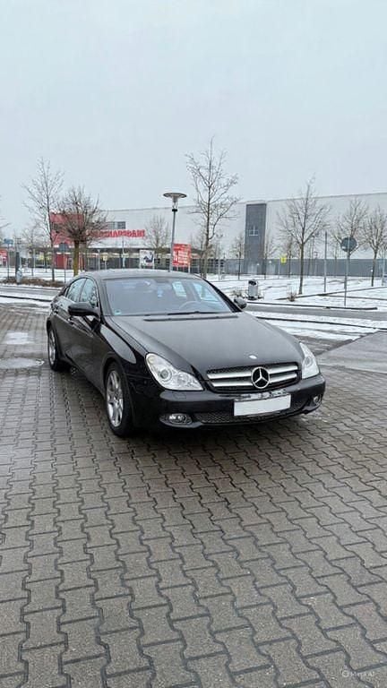 Schwarz Gebraucht 2008 Mercedes CLS350 Limousine | 12.599 € (Etwas zu teuer) - Bild 1/4