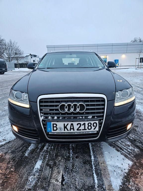 Gebraucht Audi A6 190 PS (139 kW) 2010 Blau Kombi