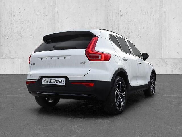 Gebraucht Volvo XC40 Plus 163 PS (119 kW) 2023 Weiss SUV