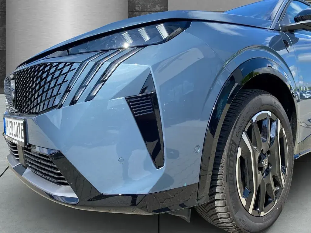 Gebraucht Peugeot e-3008 Long Range 169 kW (231 PS) 2026 Blau SUV