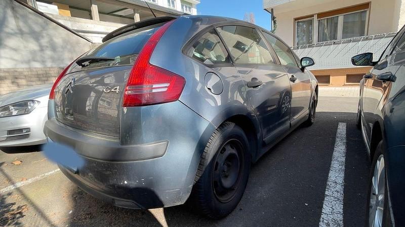 Gebraucht Citroën C4 Style 88 PS (64 kW) 2006 Grau Limousine