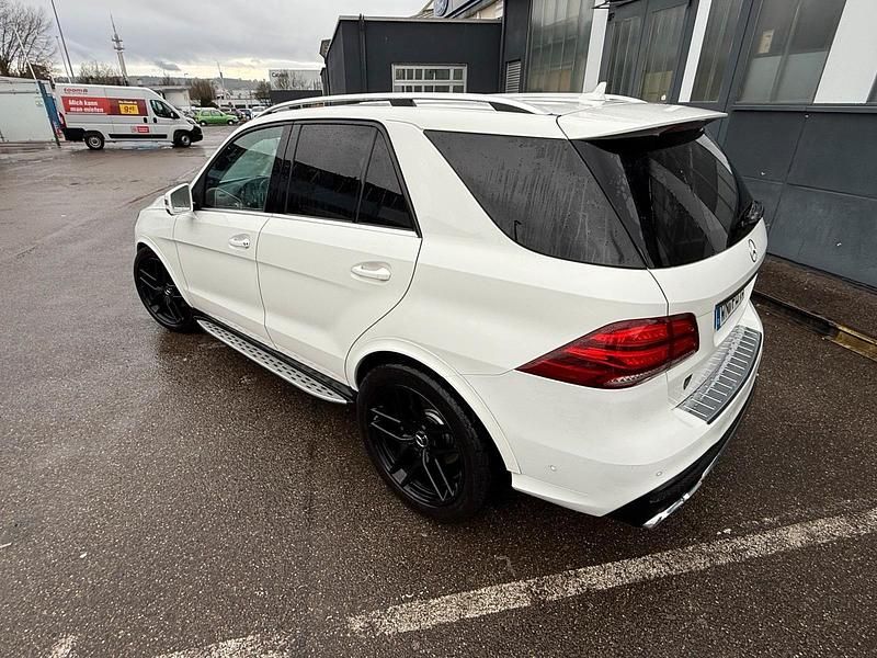 Gebraucht Mercedes GLE400 333 PS (244 kW) 2015 Weiß SUV