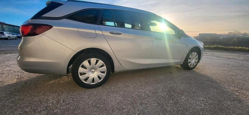 Gebraucht Opel Astra 136 PS (100 kW) 2018 Silber Kombi