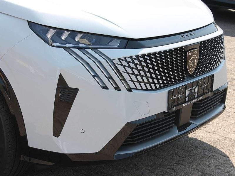 Gebraucht Peugeot e-3008 Long Range 169 kW (231 PS) 2025 Weiß SUV