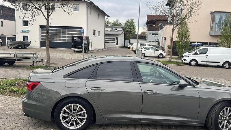 Gebraucht Audi A6 Business 286 PS (210 kW) 2022 Grau Limousine