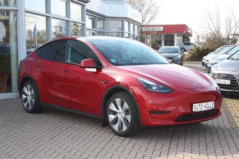 Gebraucht Tesla Model Y Standard Range 250 kW (340 PS) 2023 Rot SUV
