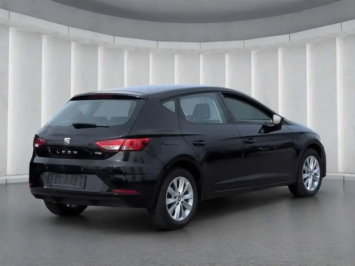Second-hand Seat Leon Style 125 CP (91 kW) 2017 Negru Berlinǎ