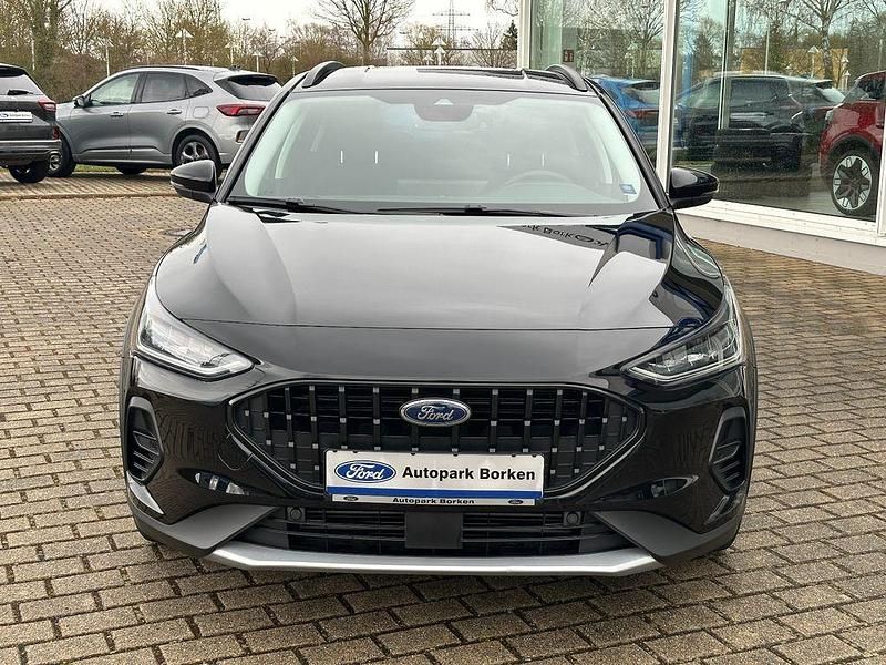 Gebraucht Ford Focus Active X 155 PS (114 kW) 2024 Schwarz Limousine