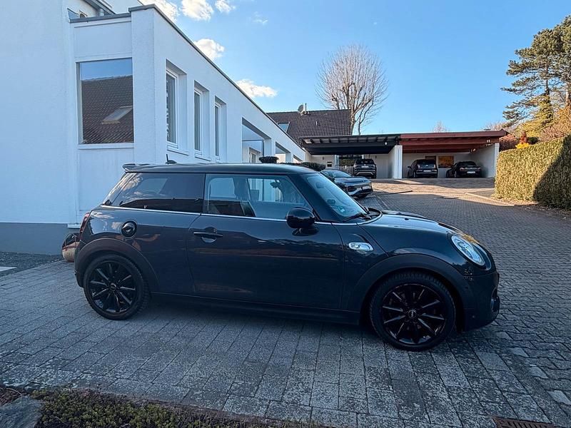 Gebraucht Mini Cooper S 192 PS (141 kW) 2016 Grau Kleinwagen