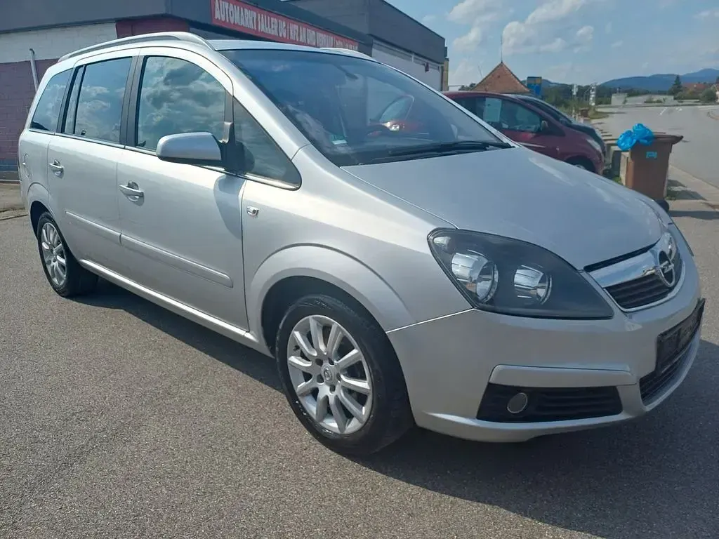 Gebraucht Opel Zafira 150 PS (110 kW) 2005 Silber Van / Kleinbus