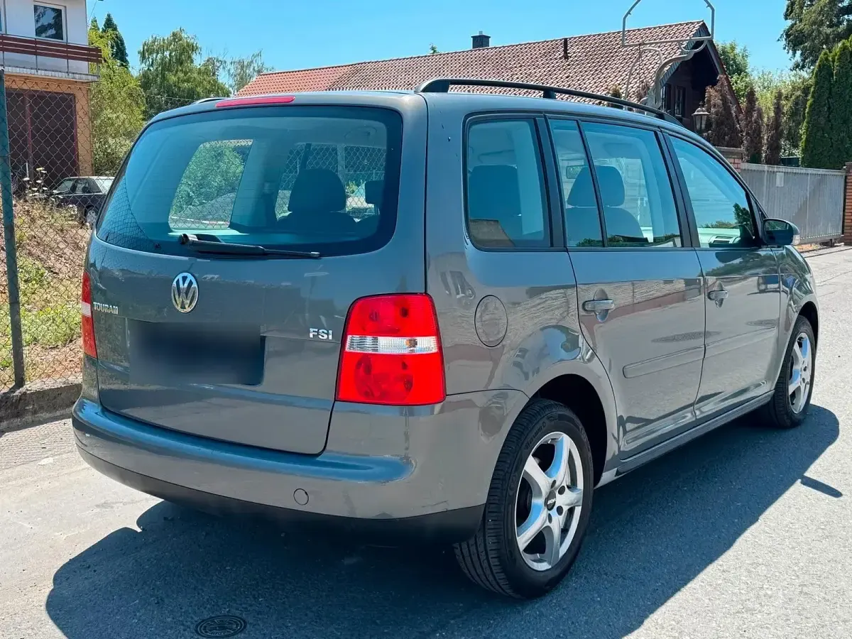 Gebraucht VW Touran 116 PS (85 kW) 2006 Grau Van / Kleinbus