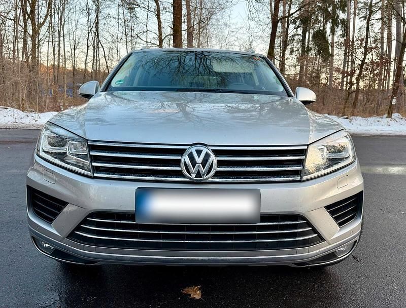 Gebraucht VW Touareg 262 PS (192 kW) 2015 Andere farben SUV