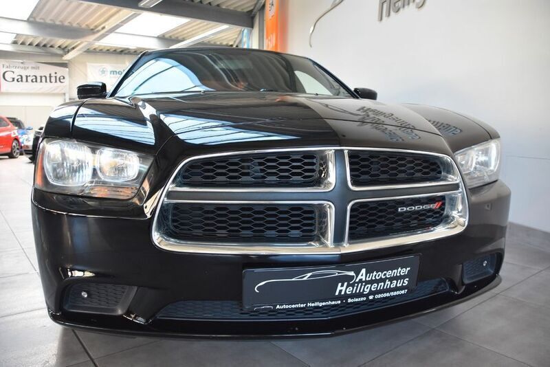 Schwarz Gebraucht 2013 Dodge Charger Limousine | 7.980 € (Fairer Preis) - Bild 1/4