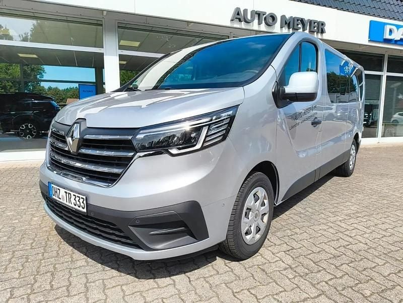 Gebraucht Renault Trafic 110 PS (80 kW) 2023 Grau Van / Kleinbus