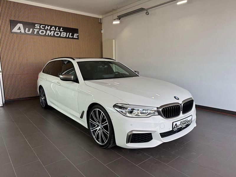 Brugt BMW M550 Performance 400 HK (294 kW) 2019 Hvid Sedan