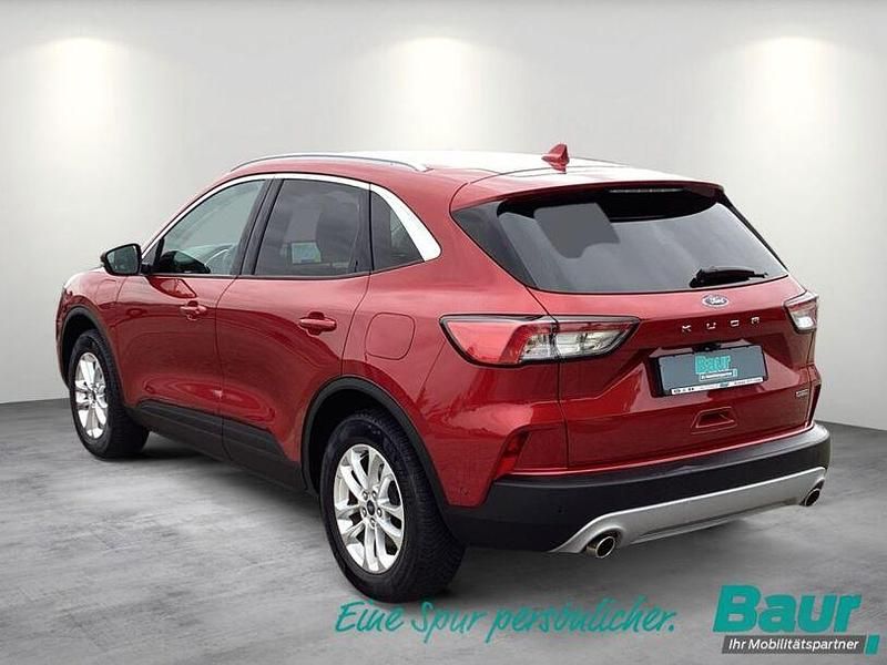 Gebraucht Ford Kuga Titanium 224 PS (164 kW) 2023 Lucid red metallic (metallic) SUV
