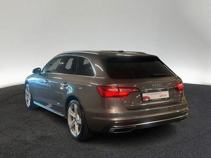 Second-hand Audi A4 Advanced 150 CP (110 kW) 2022 Gri Break