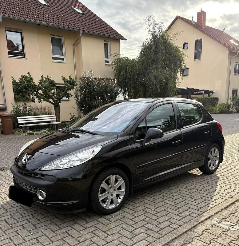Schwarz Gebraucht 2008 Peugeot 207 Kleinwagen | 3.999 € (Etwas zu teuer) - Bild 1/4
