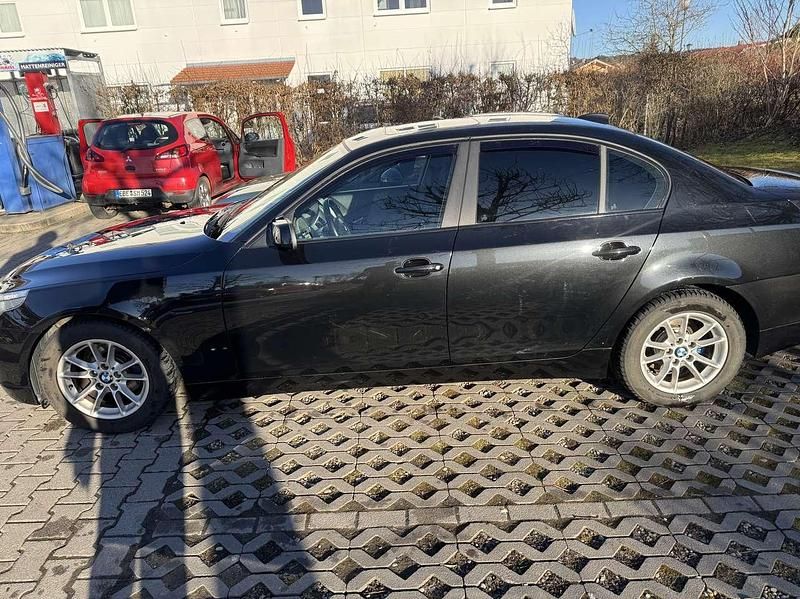 Gebraucht BMW 523 177 PS (130 kW) 2006 Limousine