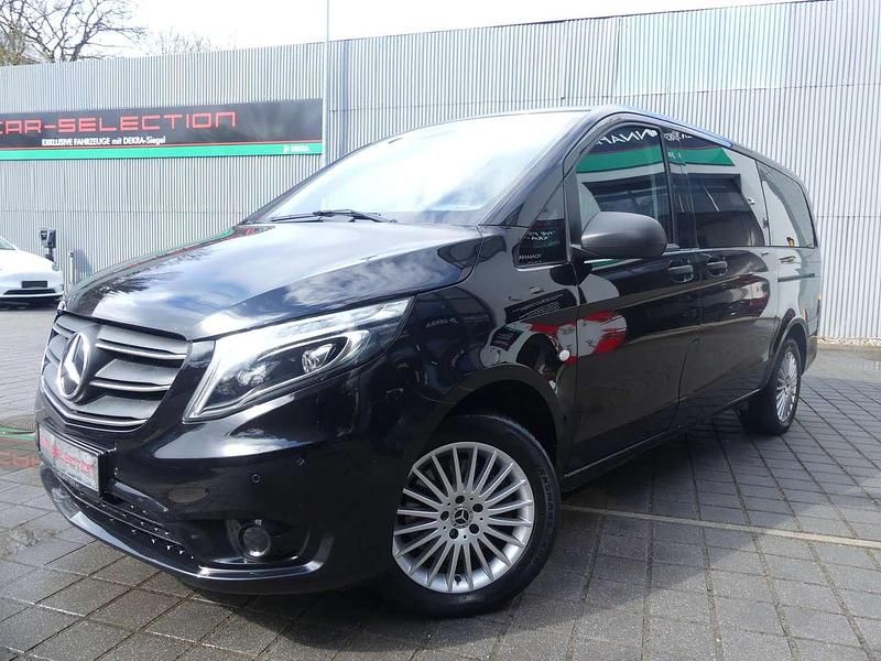 Gebraucht Mercedes Vito 190 PS (139 kW) 2022 Obsidianschwarz metallic Van