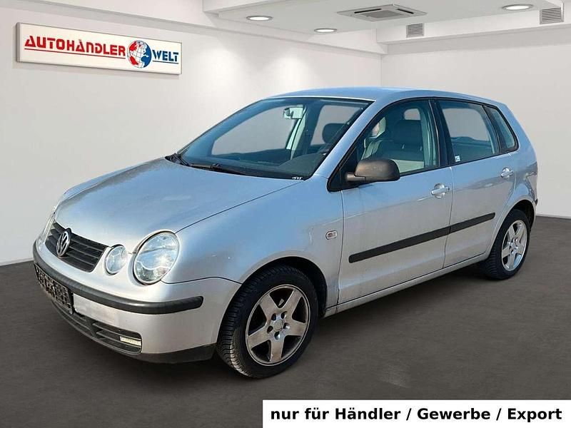 Gebraucht VW Polo Trendline 64 PS (47 kW) 2001 Silber Limousine