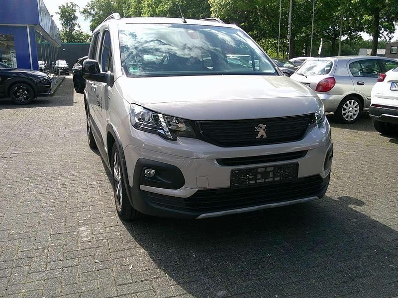 Sable (m) Gebraucht 2019 Peugeot Rifter GT-line Van / Kleinbus | 13.450 € (Fairer Preis) - Bild 1/4