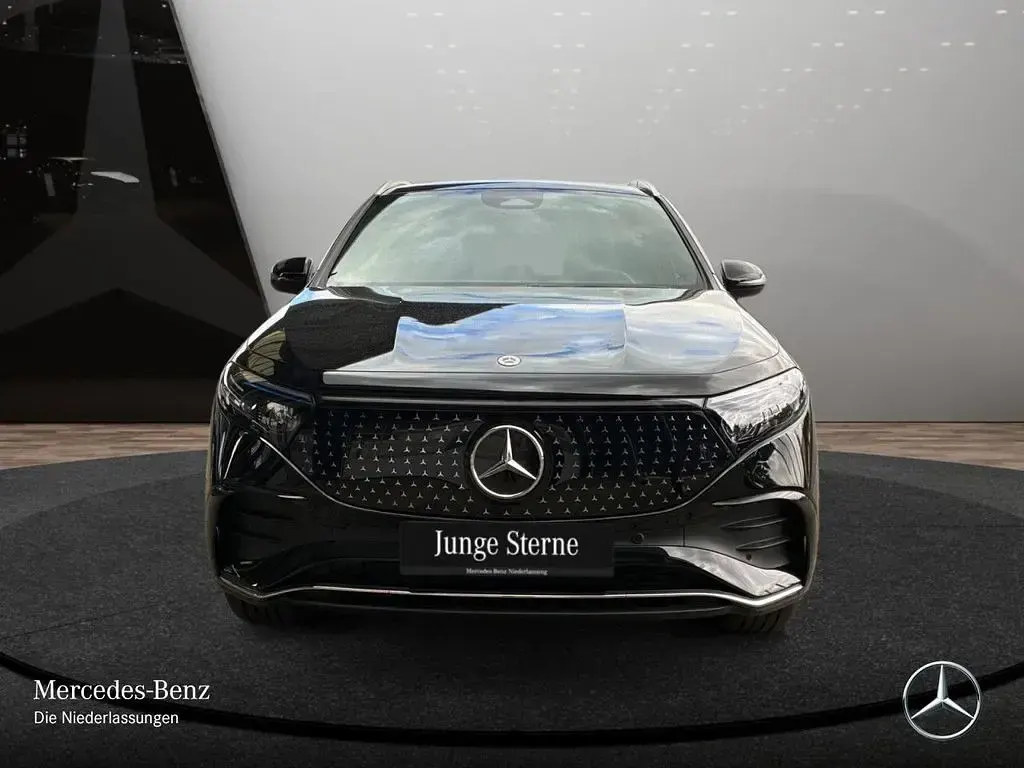 Gebraucht Mercedes EQA300 AMG 167 kW (228 PS) 2025 Schwarz SUV