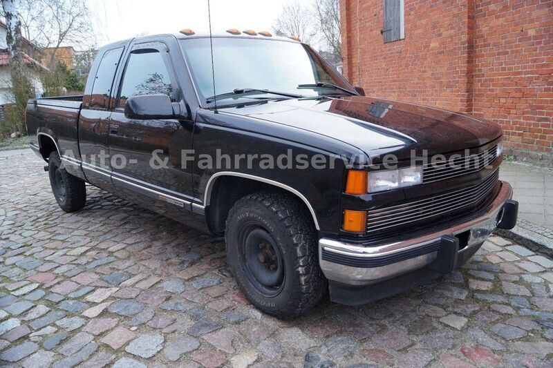 Gebraucht Chevrolet Silverado 182 PS (133 kW) 1998 Schwarz SUV