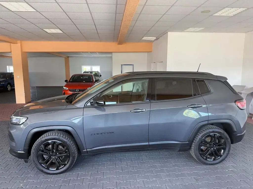 Gebraucht Jeep Compass Night Eagle 131 PS (96 kW) 2023 Grau SUV