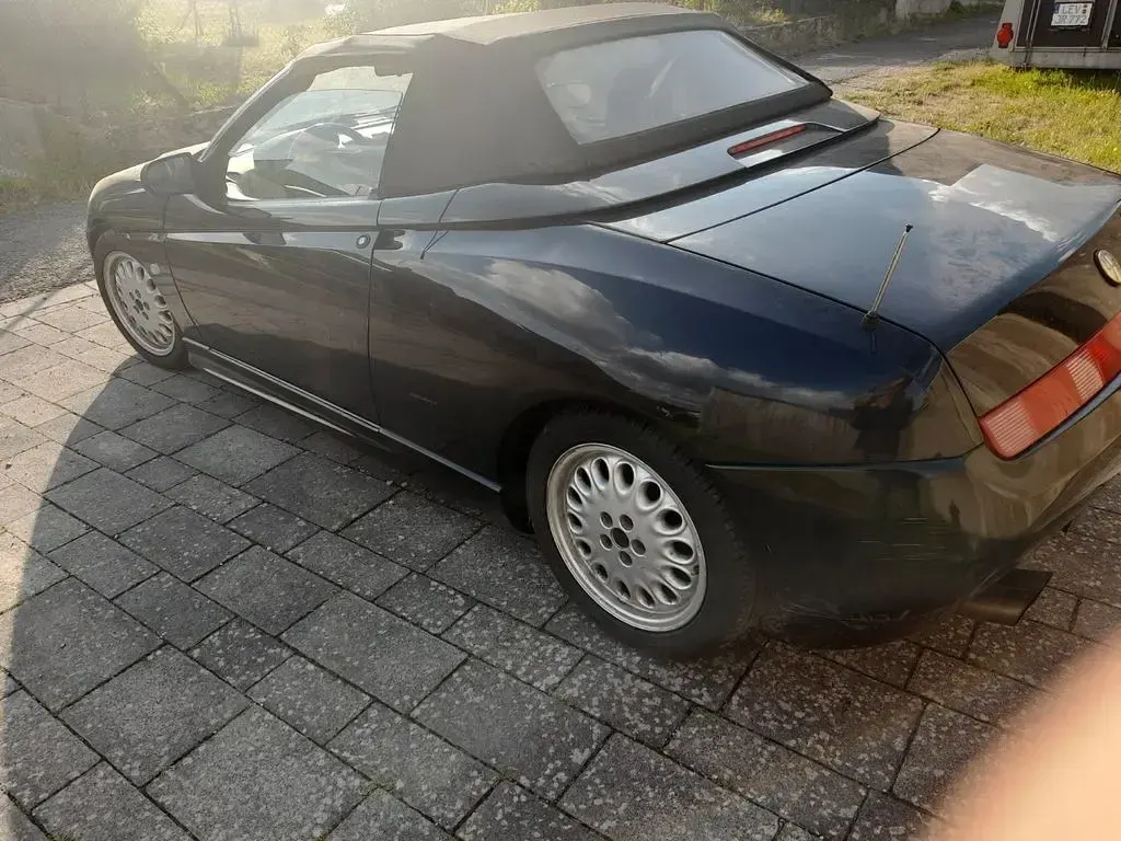Gebraucht Alfa Romeo Spider 192 PS (141 kW) 2000 Schwarz Cabrio