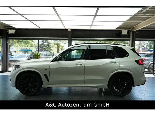Gebraucht BMW X5 M50 530 PS (389 kW) 2023 SUV