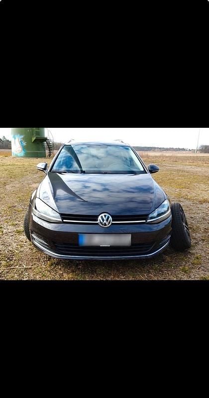 Second-hand VW Golf VII LOUNGE 105 CP (77 kW) 2015 Gri Break