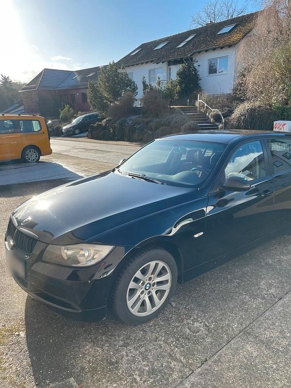 Gebraucht BMW 320 160 PS (117 kW) 2007 Schwarz Kombi