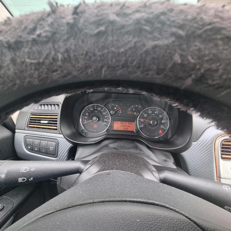 Gebraucht Fiat Punto 77 PS (56 kW) 2009 Beige Kleinwagen