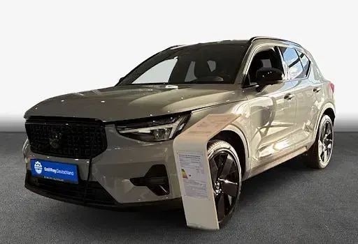 Gebraucht Volvo XC40 Plus 163 PS (119 kW) 2026 Grau SUV