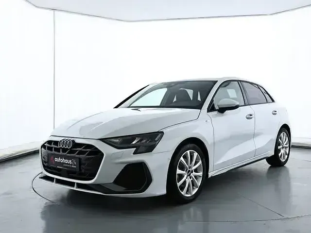Gebraucht Audi A3 Sportback e-tron Ambiente 116 PS (85 kW) 2025 Andere Kleinwagen