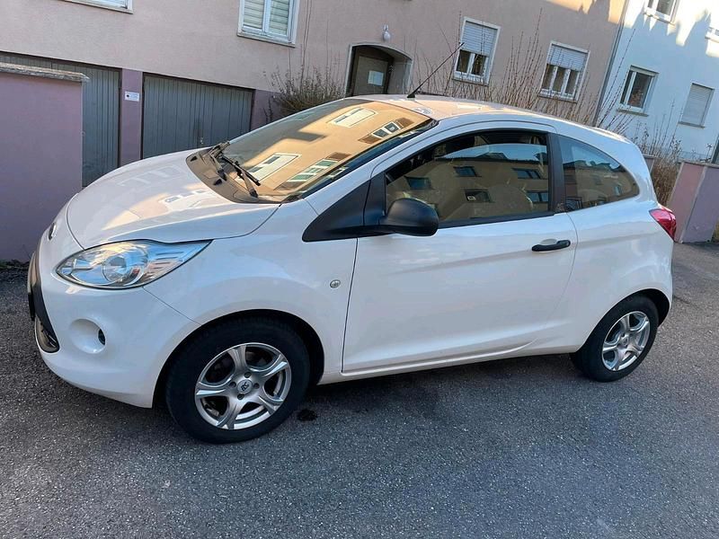 Gebraucht Ford Ka 69 PS (50 kW) 2013 Weiß Kleinwagen