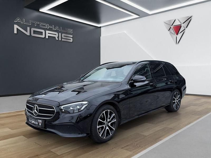 Gebraucht Mercedes E200 Night 197 PS (144 kW) 2022 Schwarz Limousine