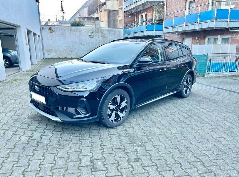 Gebraucht Ford Focus Active X 155 PS (114 kW) 2023 Schwarz Kombi