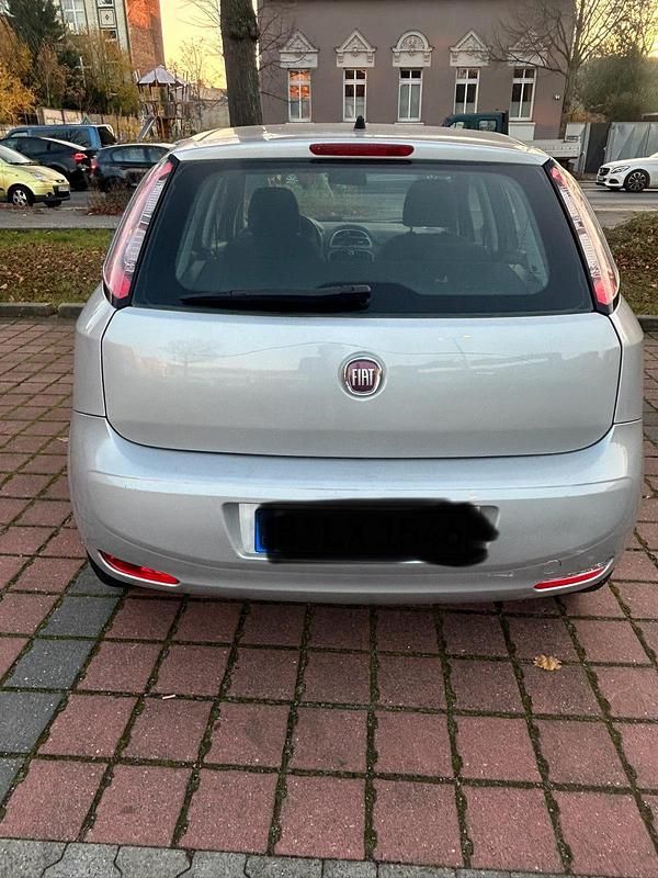 Gebraucht Fiat Punto 86 PS (63 kW) 2012 Silber Kleinwagen