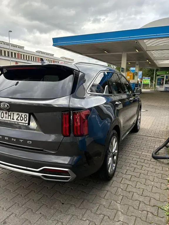 Gebraucht Kia Sorento Platinum 201 PS (147 kW) 2021 Grau SUV