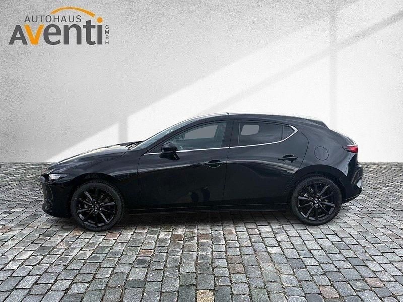 Neu Mazda 3 Nagisa 140 PS (102 kW) 2026 Schwarz Limousine