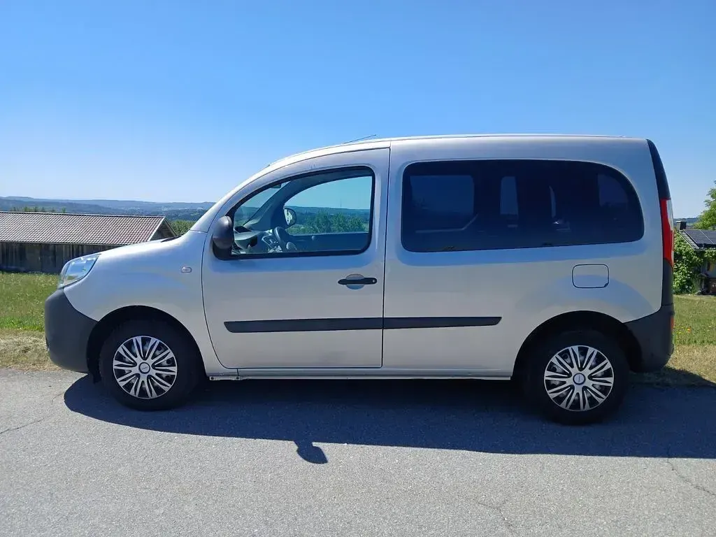 Gebraucht Renault Kangoo Intens 110 PS (80 kW) 2019 Silber Van / Kleinbus
