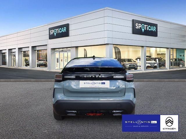 Używany Citroën e-C4 114 kW (156 KM) 2025 Zielony Sedan/Limuzyna