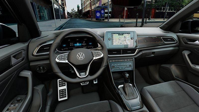 Gebraucht VW T-Roc R-line 150 PS (110 kW) 2025 Silber SUV